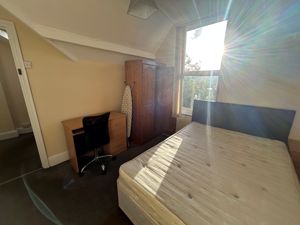 Photo 8- click for photo gallery